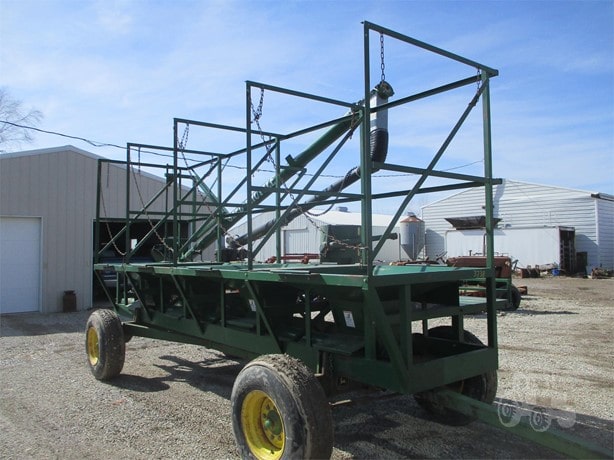 Adam Industries Seed Shuttle Planting - Seed Tender for sale — view 3