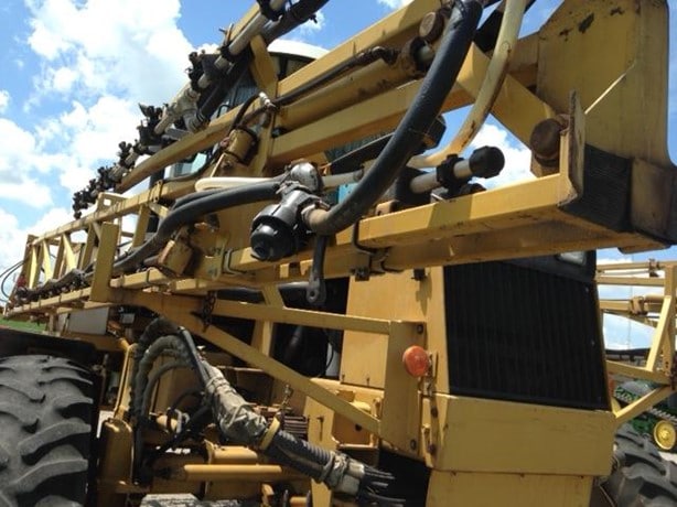 1996 AgChem Rogator 854 Sprayer - Self Propelled for sale — view 4