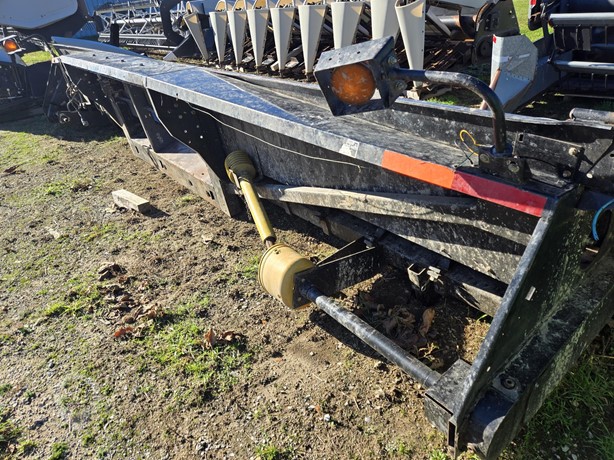 2003 AGCO Header - Row Crop for sale — view 3
