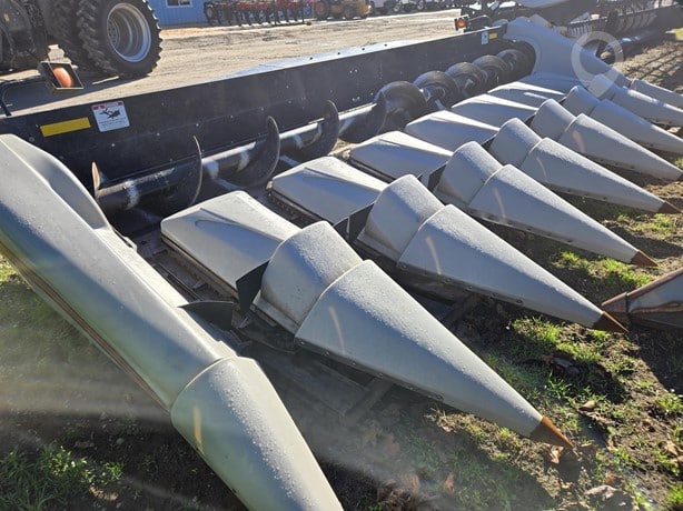 2003 AGCO Header - Row Crop for sale — view 4