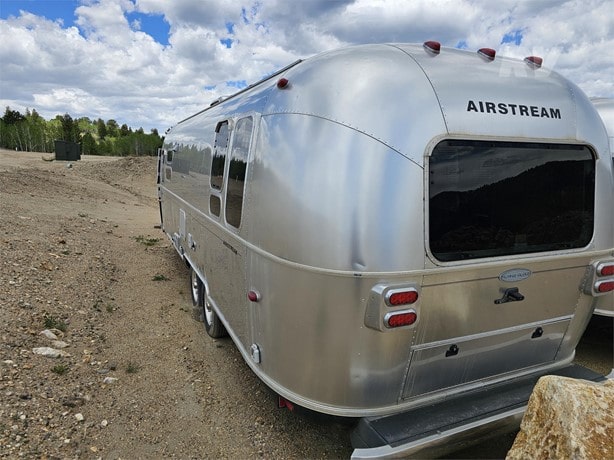 2011 Airstream 25FB Travel Trailer for sale — view 3