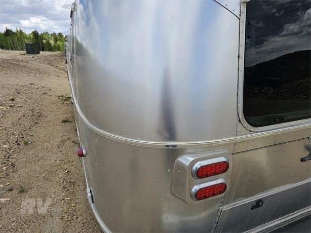 2011 Airstream 25FB Travel Trailer for sale — view 4