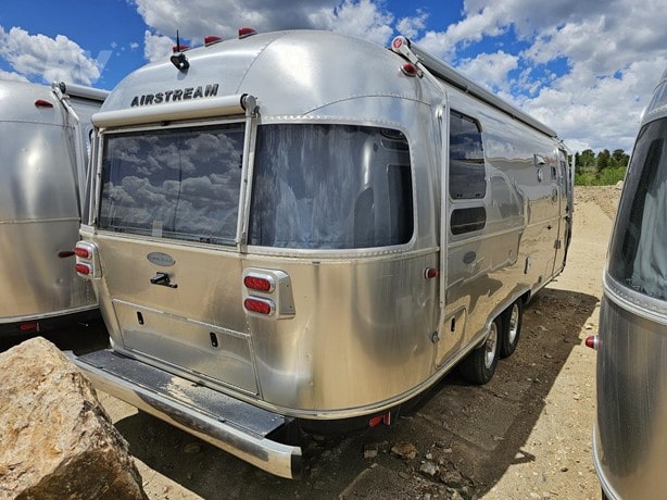 2018 Airstream 25RB Travel Trailer for sale — view 3