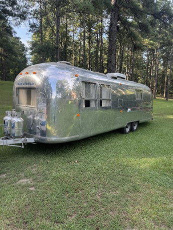 1968 Airstream International 30RB Travel Trailer for sale — view 2