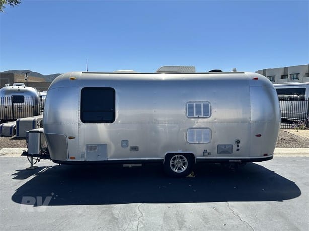2008 Airstream Safari Sport 22 Travel Trailer for sale