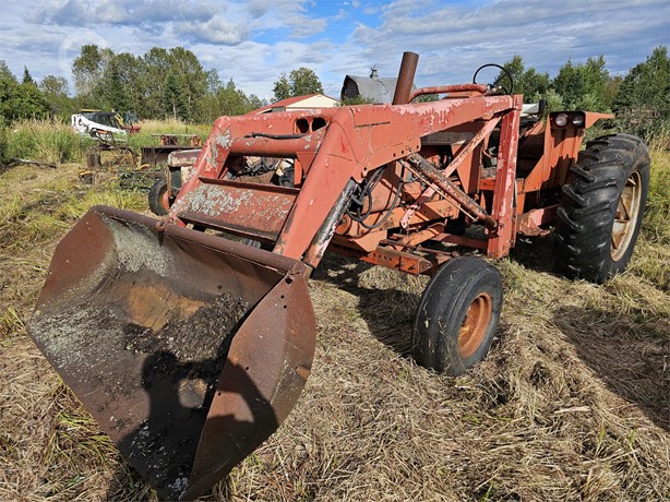 1968 Allis-Chalmers 190XT III Tractor - Wheel for sale