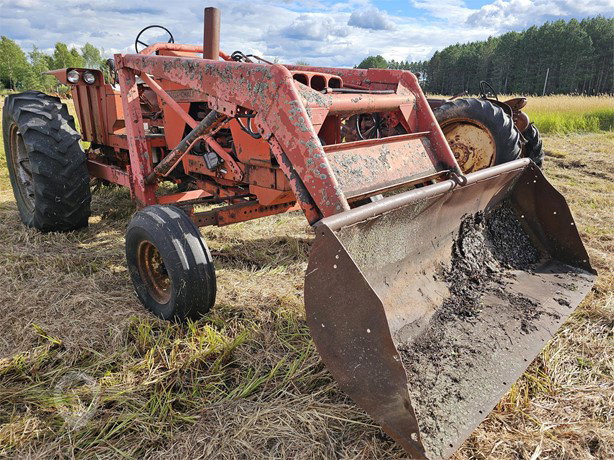 1968 Allis-Chalmers 190XT III Tractor - Wheel for sale — view 2