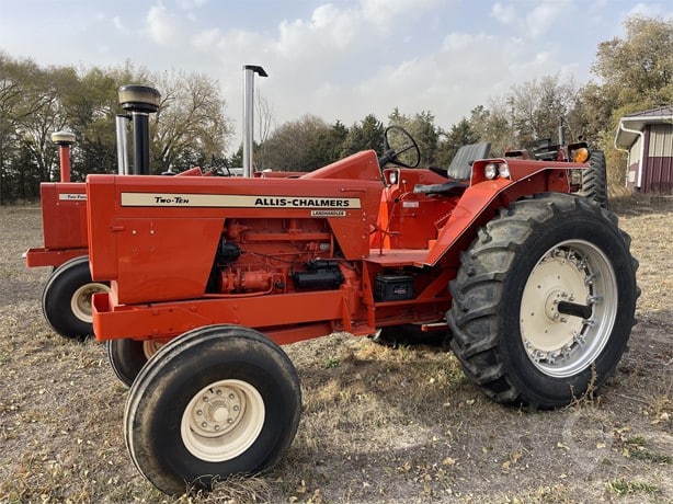 Allis-Chalmers Tractor - Wheel for sale — view 2
