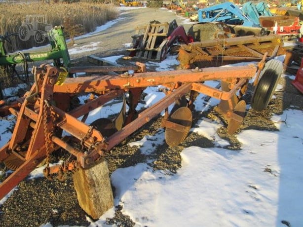Allis-Chalmers Tillage - Plough for sale — view 3