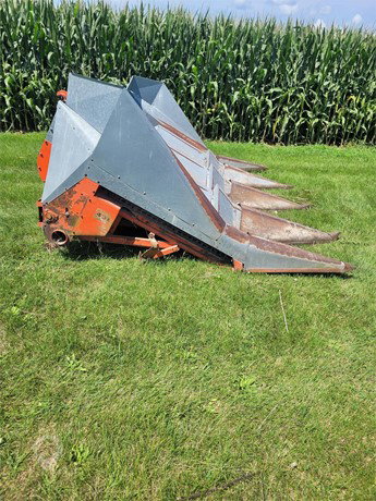 Allis-Chalmers 438C Header - Row Crop for sale — view 2