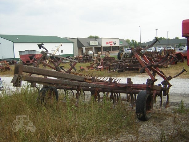 Brady W11 Tillage - Cultivator for sale — view 2