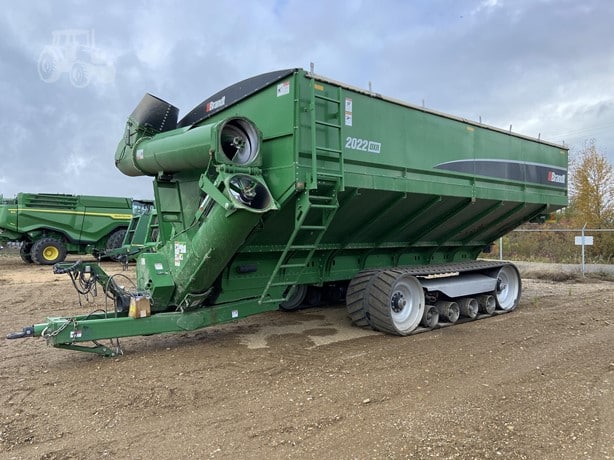 2022 Brandt 2022DXR Grain Cart for sale — view 3