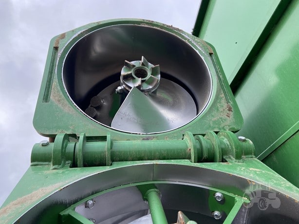 2022 Brandt 2022DXR Grain Cart for sale — view 4