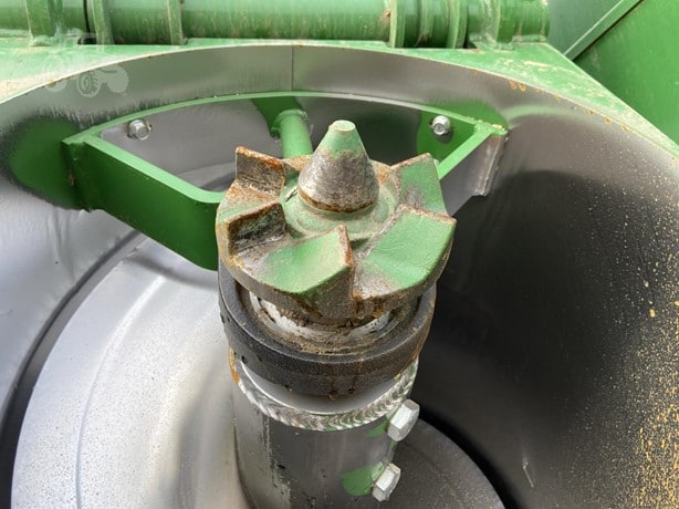 2022 Brandt 2022DXR Grain Cart for sale — view 5
