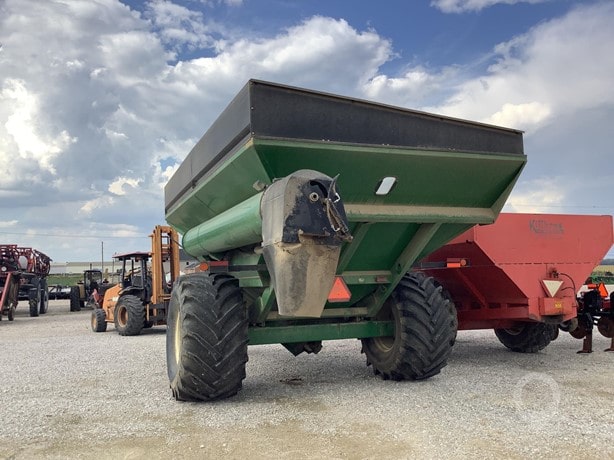 2010 Brent Grain Trailer for sale — view 5