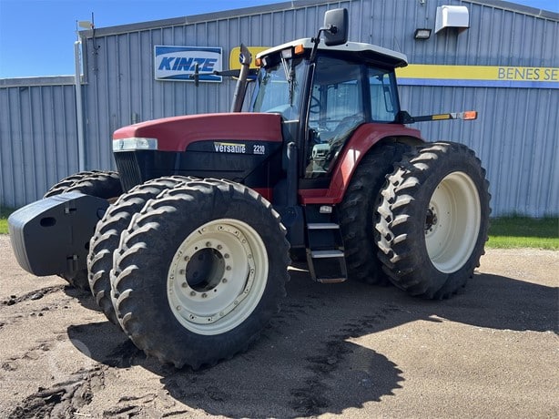 2004 Buhler Versatile Tractor - Wheel for sale — view 2