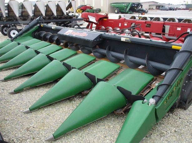 2022 Capello Quasar F8 Header - Row Crop for sale