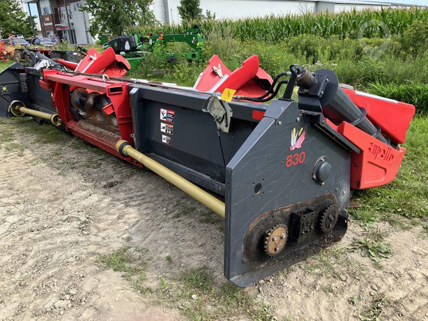 2011 Capello Quasar F8 Header - Row Crop for sale — view 2