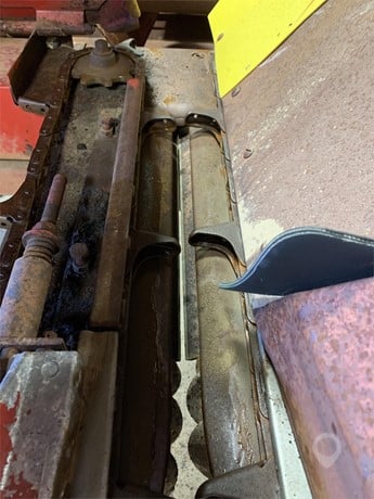 1993 Case IH Header - Row Crop for sale — view 3