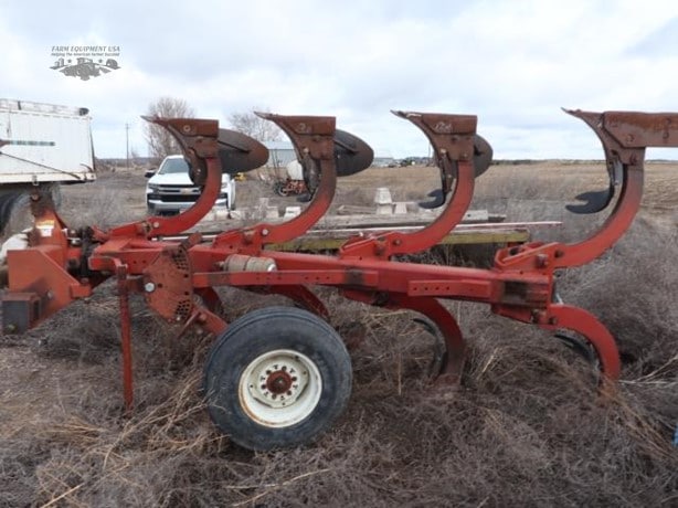 1989 Case IH Tillage - Plough for sale — view 3
