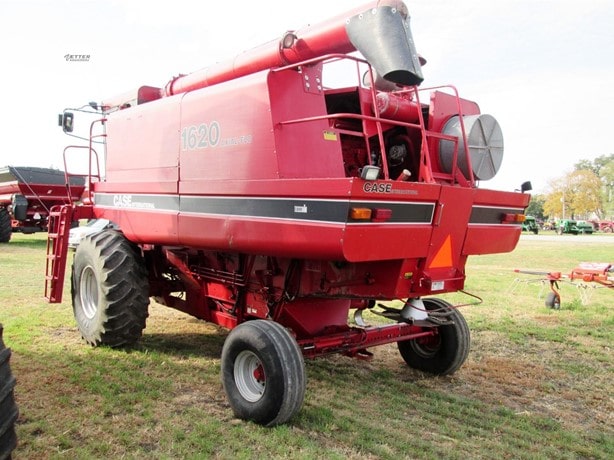 1986 Case IH Combine Harvester for sale — view 4