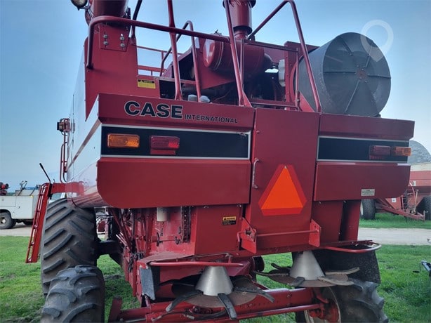 1991 Case IH Combine Harvester for sale — view 2