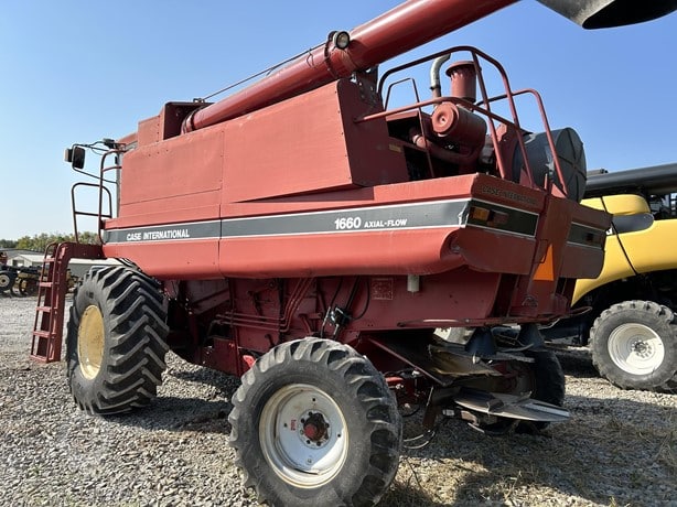 Case IH Combine Harvester for sale — view 3