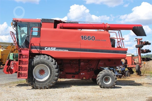 1986 Case IH Combine Harvester for sale — view 4