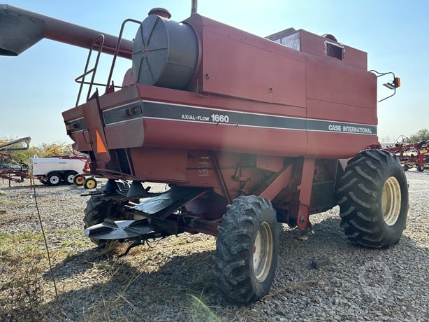 Case IH Combine Harvester for sale — view 4