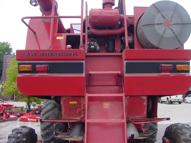 1991 Case IH Combine Harvester for sale — view 4