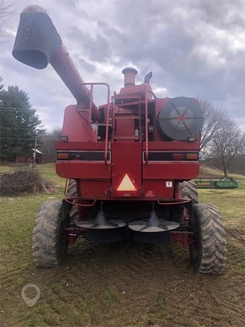 1996 Case IH Combine Harvester for sale — view 2