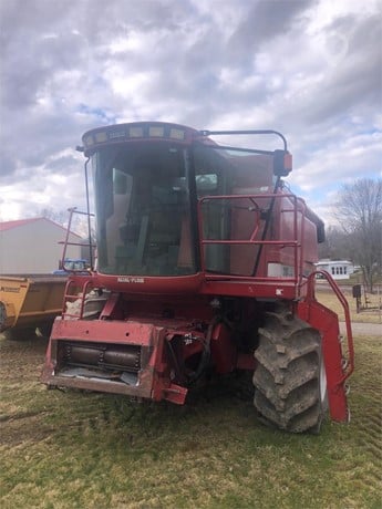 1996 Case IH Combine Harvester for sale — view 4