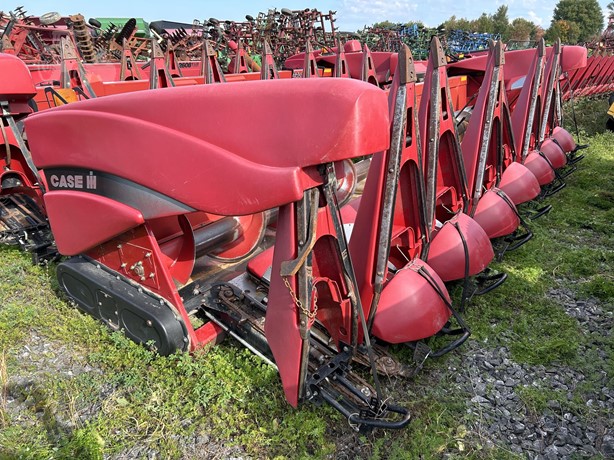 Case IH Header - Row Crop for sale — view 3