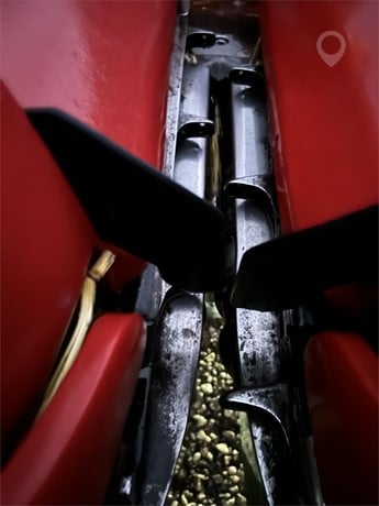 2005 Case IH Header - Row Crop for sale — view 3