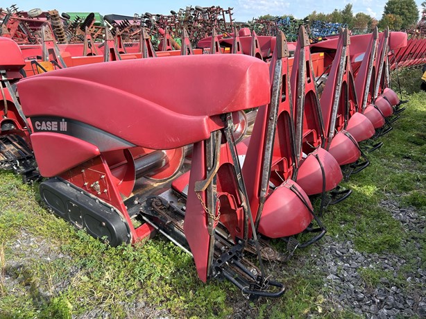 Case IH Header - Row Crop for sale — view 3
