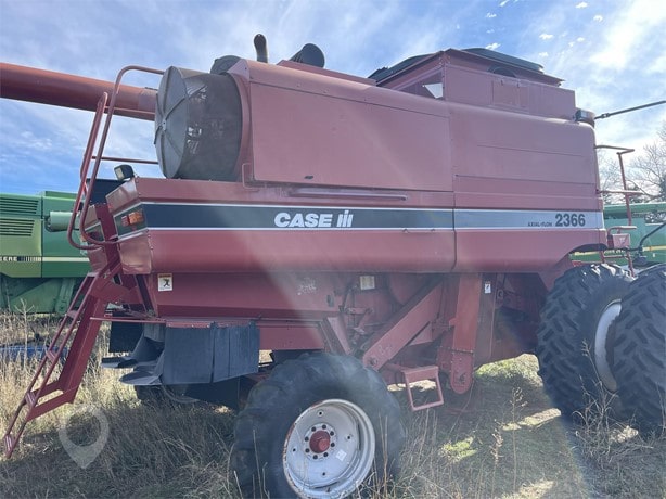 1998 Case IH Combine Harvester for sale — view 4