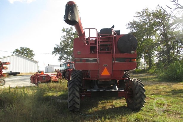 1998 Case IH Combine Harvester for sale — view 4