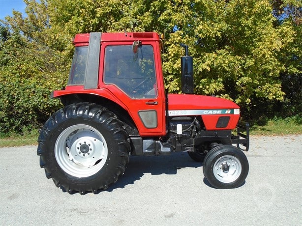 1997 Case IH 4230D Tractor - Wheel for sale — view 5
