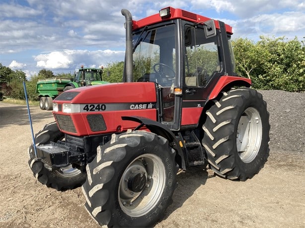1995 Case IH Tractor - Wheel for sale — view 2