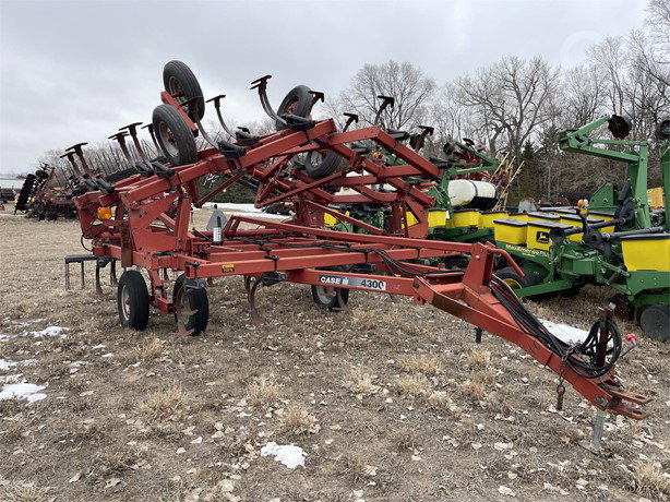 Case IH Tillage - Cultivator for sale — view 2
