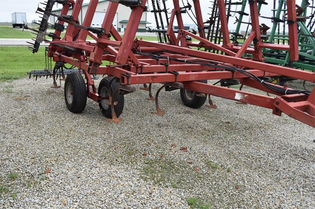 Case IH Tillage - Cultivator for sale — view 3