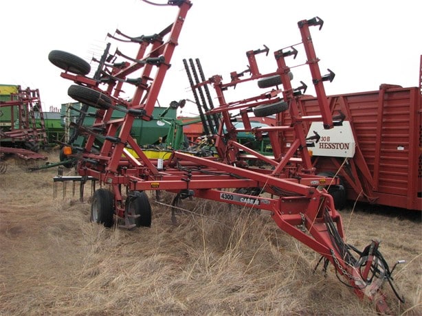 Case IH Tillage - Cultivator for sale — view 3