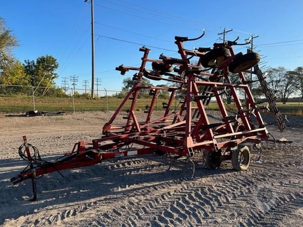 Case IH Tillage - Cultivator for sale