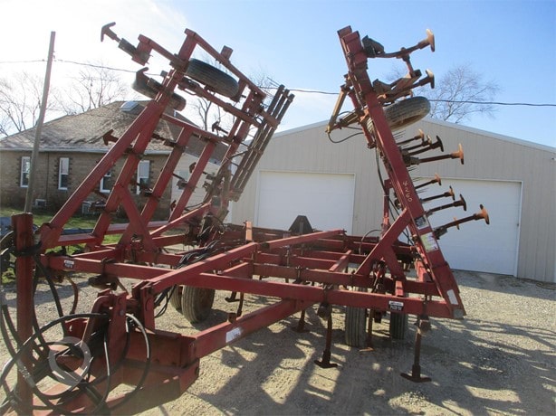 Case IH Tillage - Cultivator for sale