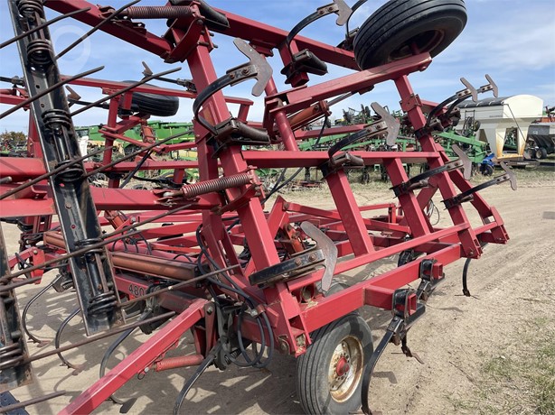 Case IH Tillage - Cultivator for sale — view 2