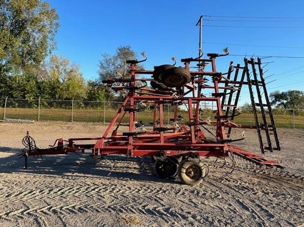 Case IH Tillage - Cultivator for sale — view 2