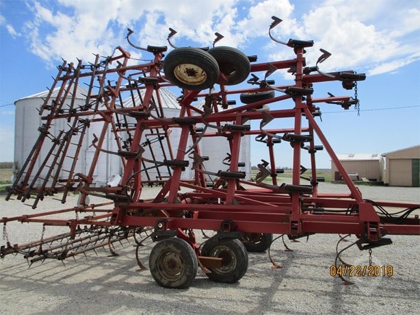 Case IH Tillage - Cultivator for sale — view 2