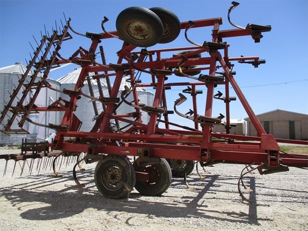 Case IH Tillage - Cultivator for sale — view 2