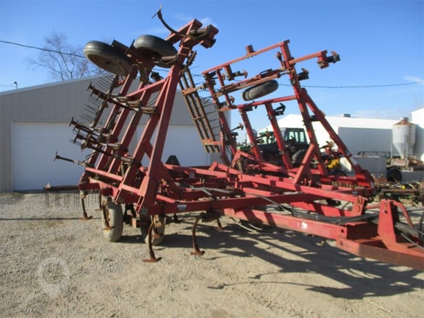Case IH Tillage - Cultivator for sale — view 2