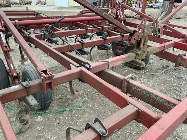 Case IH Tillage - Cultivator for sale — view 4